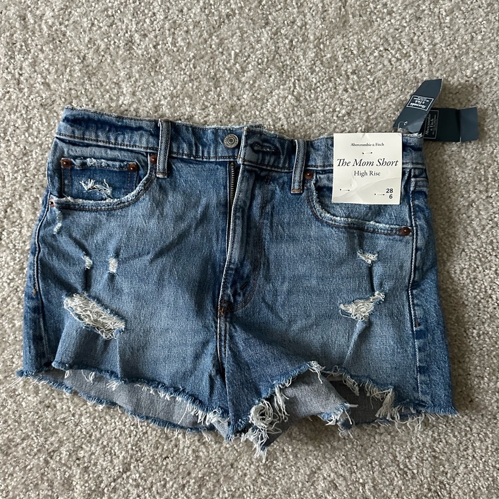 Abercrombie high rise mom short